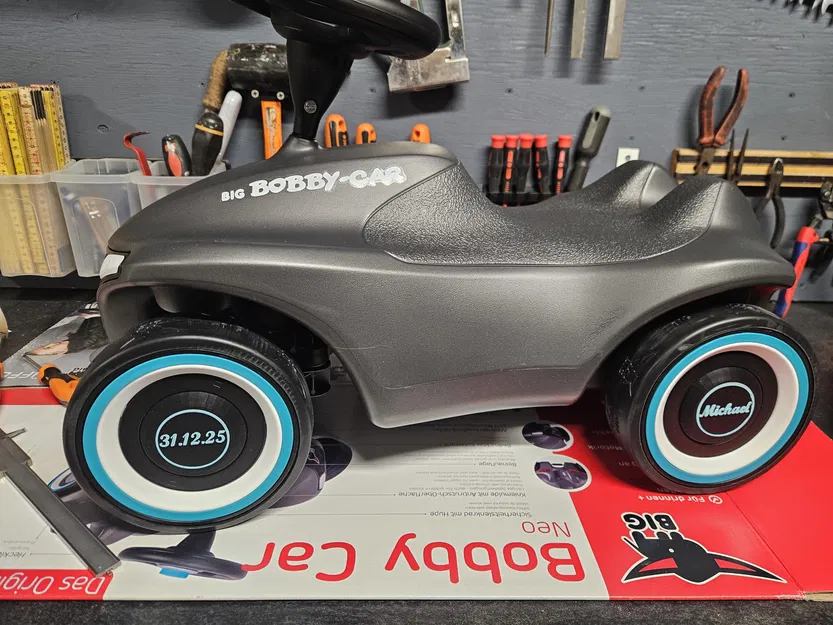 Tùy chỉnh nắp chụp mâm xe Bobby Car Neo với in 3D độc đáo - Image 1