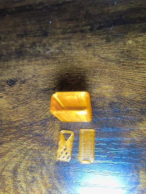 Salty Traveler - Lọ đựng muối hoặc gia vị nhỏ gọn - Image 3