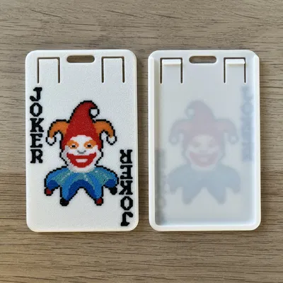 Bao đựng thẻ (Badgeholder) chủ đề Joker trong game Balatro