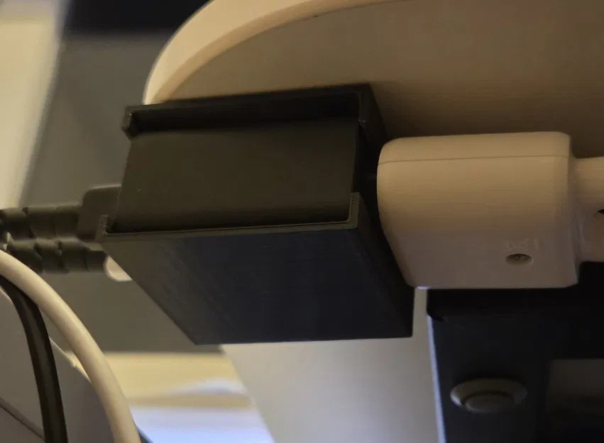 Giá treo dưới bàn cho củ sạc Samsung Power Duo 35W gọn gàng - Image 2