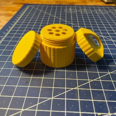 Hũ đựng gia vị du lịch (Travel Salt Shaker) in 3D nhỏ gọn