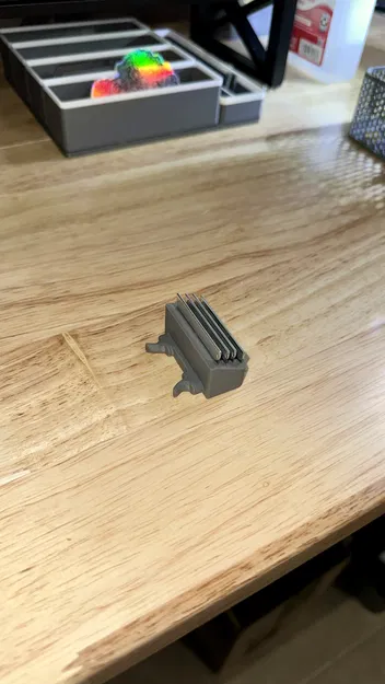 Giá đỡ lưỡi dao cạo gắn Multiboard - Phụ kiện lưu trữ thông minh - Image 1