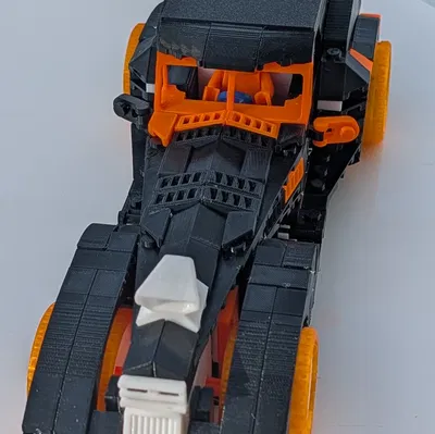 Mô hình Batmobile theo phong cách khối lắp ráp Lego
