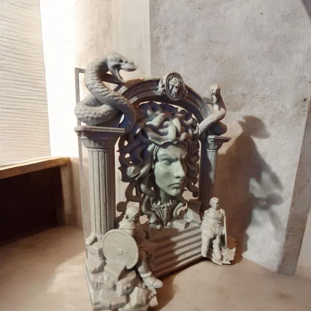 Medusa trong Thánh địa Đá - Image 4