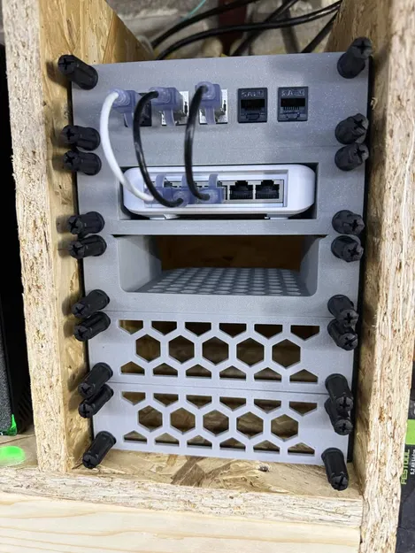 Khung gắn Rack 6-inch cho Unifi USW-Flex - Image 2