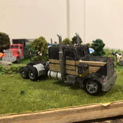 Mô hình xe tải Kenworth W900A và GMC General tỉ lệ 1/64 (Smokey and the Bandit)