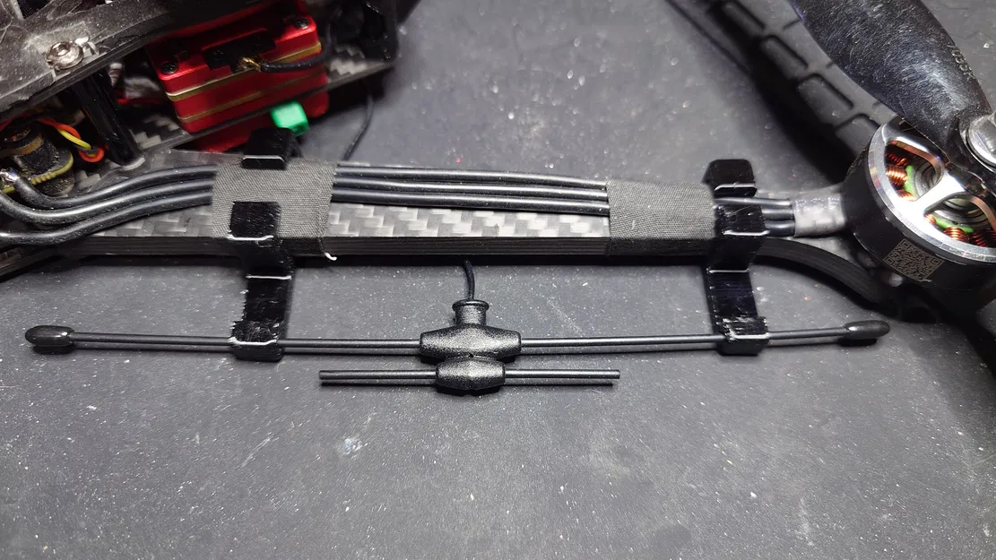 Ngàm gắn ăng-ten Radiomaster XR4 ELRS cho Source One v6 - Image 1