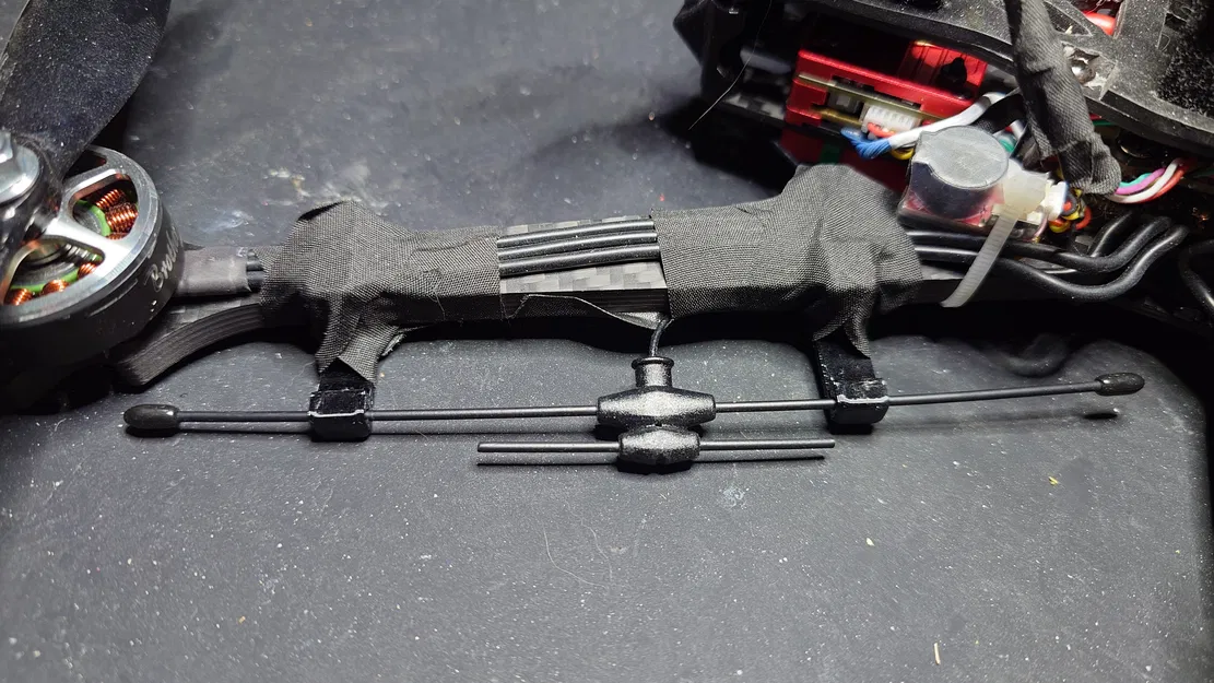 Ngàm gắn ăng-ten Radiomaster XR4 ELRS cho Source One v6 - Image 3