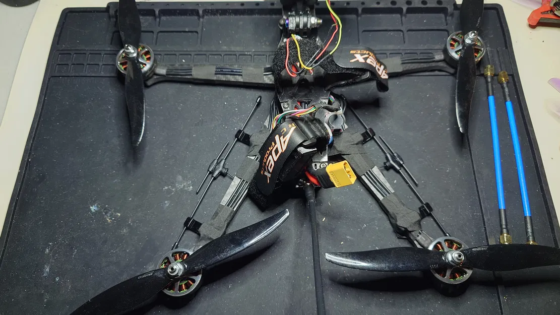 Ngàm gắn ăng-ten Radiomaster XR4 ELRS cho Source One v6 - Image 4