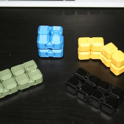 Infinity Cube - Khối lập phương vô tận giải tỏa căng thẳng