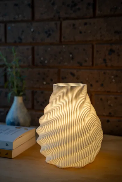 Đèn để bàn in 3D - Image 1