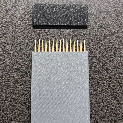 Hộp Đựng Tăm Dạng Thẻ Bỏ Ví