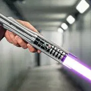 Mô hình Lightsaber Monitor Buddy – Trang trí góc làm việc cho fan Star Wars