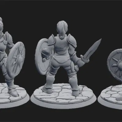 Mô hình nữ Giáo sĩ (Cleric) cầm khiên và đoản kiếm cho game TTRPG