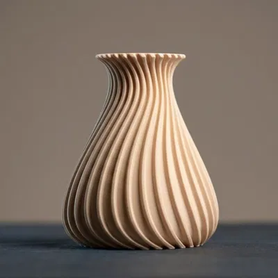 Bình Hoa Gân Xoắn Ốc (Spiral Ribbed-Vase)