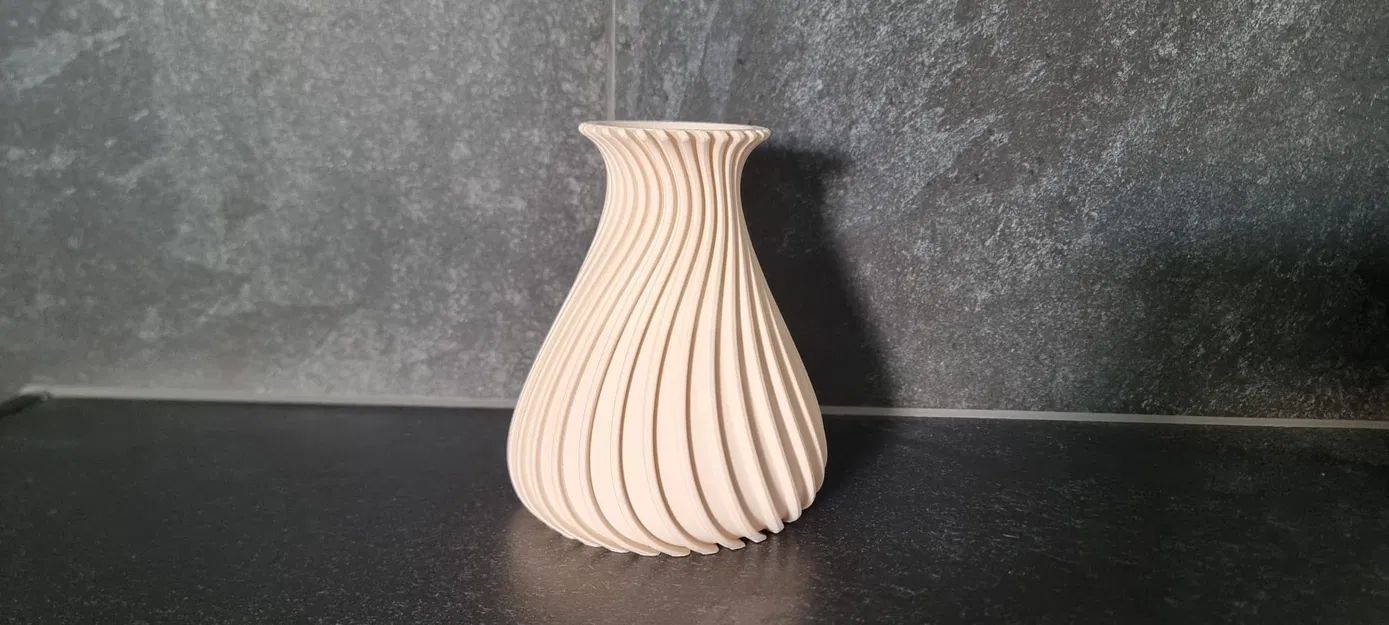 Bình Hoa Gân Xoắn Ốc (Spiral Ribbed-Vase) - Image 2
