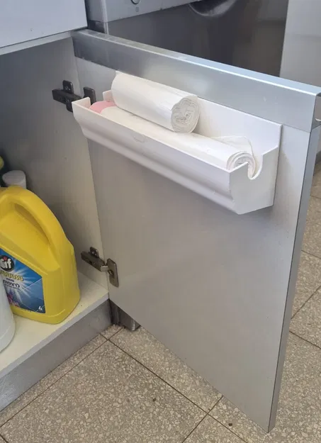 Giá treo túi rác 3D gắn cánh tủ tiện lợi, gọn gàng cho nhà bếp - Image 1