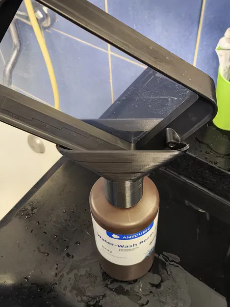 YARF – Phễu lọc nhựa resin thông minh và giá đỡ khay in - Image 2