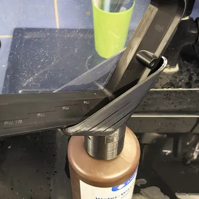 YARF – Phễu lọc nhựa resin thông minh và giá đỡ khay in