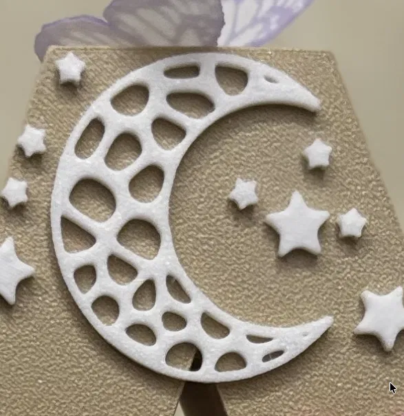 Trăng Khuyết Trang Trí Phong Cách Voronoi - Image 3