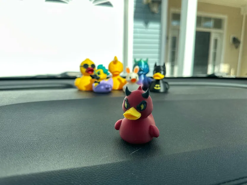 Mô hình chú vịt ác quỷ Devil Duck trang trí xe hơi cực chất - Image 4