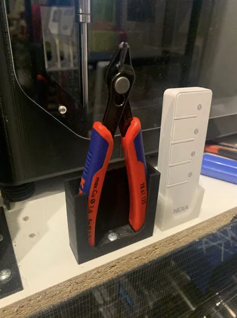 Giá treo kìm cắt nhựa Filament 3D - Tiện lợi, gọn gàng cho bàn in - Image 1