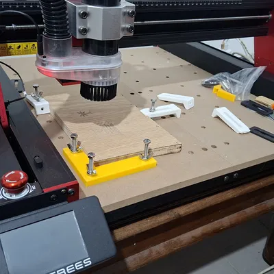 Gá kẹp góc 90 độ cho máy CNC Two Trees TTC 450