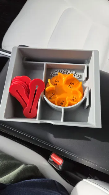 Khay Để Đồ Bảng Điều Khiển Trung Tâm Tesla Model Y (2020-2024) Có Ngăn Đựng Tiền Xu - Image 2