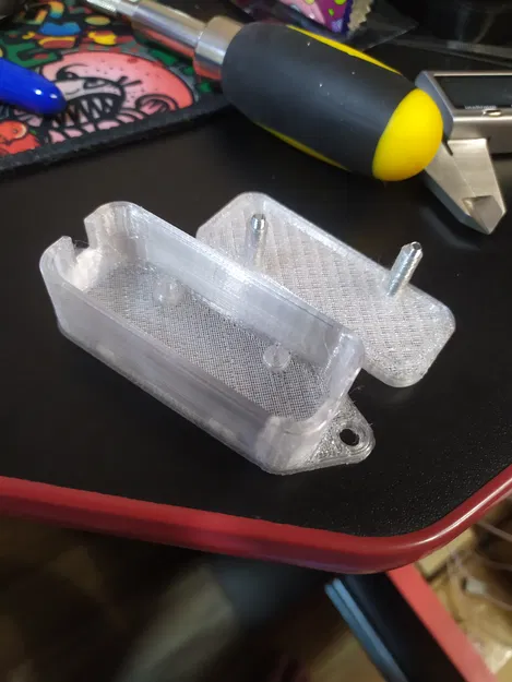 Hộp bảo vệ mạch LM2596 cho thanh nhôm định hình 2020 - Image 1