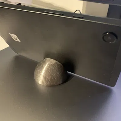 Giá đỡ điện thoại và máy tính bảng thiết kế tối giản