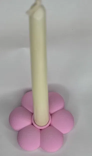 Đế cắm nến bông hoa Chubby Flower - Image 1