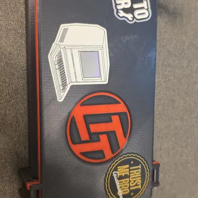 Nắp hộp dụng cụ LTT tùy chỉnh in 3D có logo cực đẹp