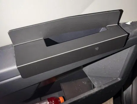 Miếng ốp bảo vệ cửa xe Tesla Cybertruck chống trầy xước do chó cưng - Image 1