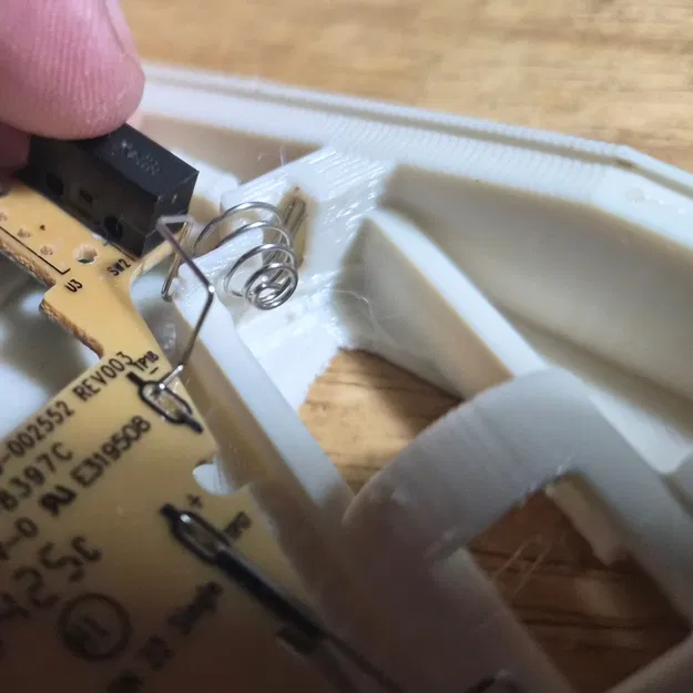 Tái tạo Logitech C7: Chuột 3 nút phong cách Retro - Image 4