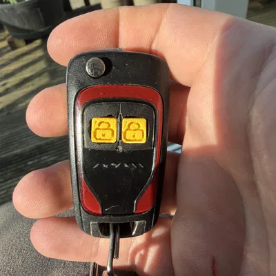 Nút bấm thay thế cho chìa khóa Vauxhall