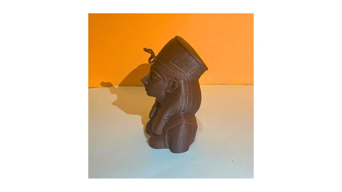 Mô hình 3D Nữ hoàng Ai Cập - Image 2