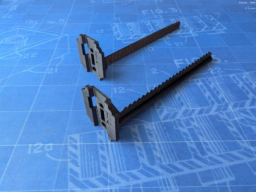 Bát gắn/Thanh ray tấm che chân đế cho máy rửa bát Miele - Image 1