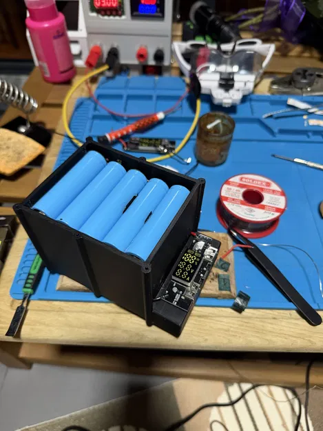 Vỏ Hộp Sạc Dự Phòng 20x18650 Dung Lượng Cao - DIY - Image 5