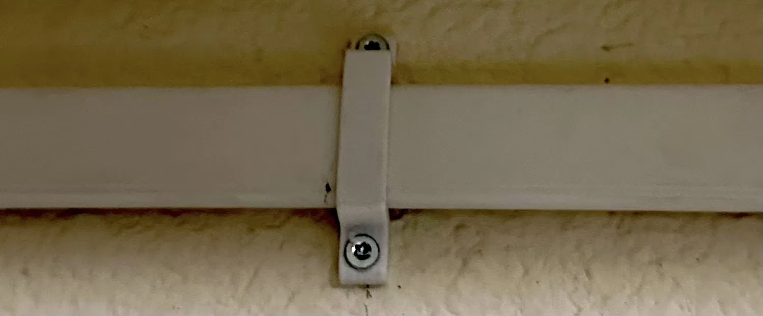 Giá Đỡ Nẹp Dây Điện / Ống Luồn Dây Cáp - Image 1