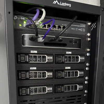 Khung Rack 10 Inch cho M1 Mac Mini với cổng I/O lộ thiên