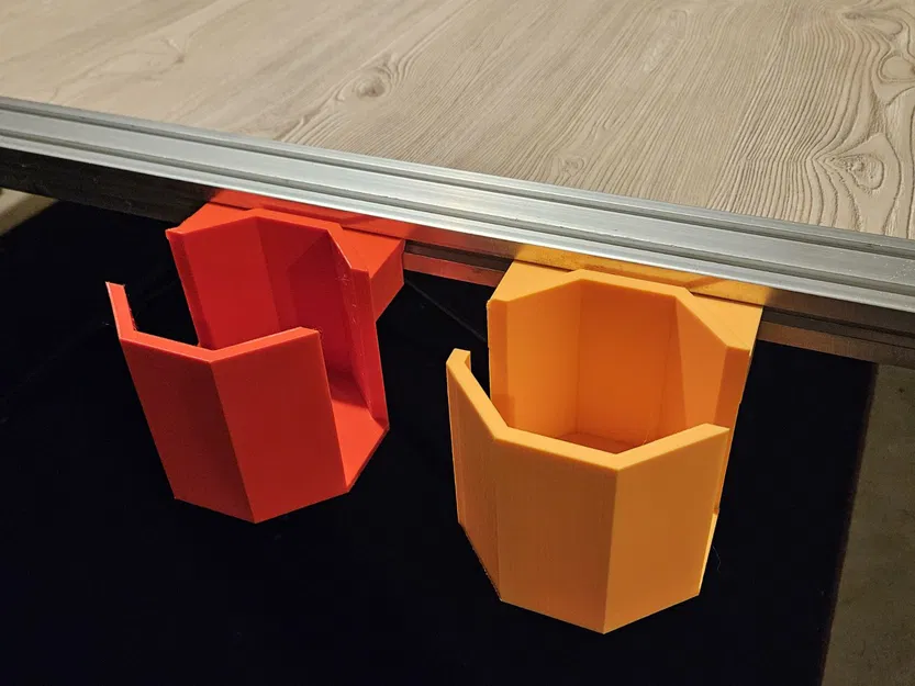 Đế giữ ly cho bàn Board Game - Lắp vào rãnh T-Slot - Không cần support - Image 1