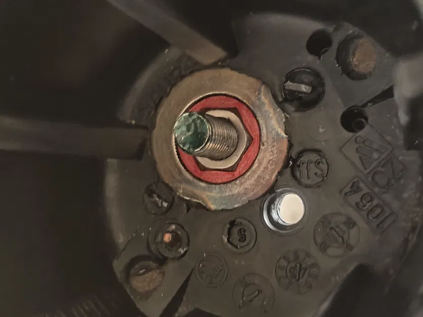 Bộ chuyển đổi vô lăng Škoda Felicia – Từ trục Spline sang thanh ren M10 - Image 3