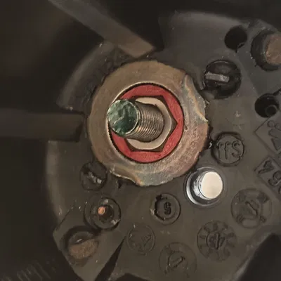 Bộ chuyển đổi vô lăng Škoda Felicia – Từ trục Spline sang thanh ren M10