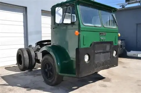 Mô hình in 3D xe đầu kéo cổ điển White Compact - Dành cho sa bàn - Image 1