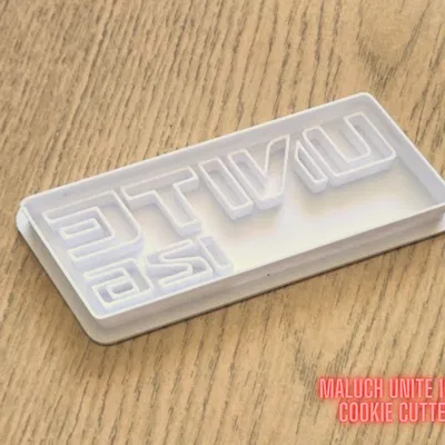 Khuôn cắt bánh quy hình xe cổ Fiat 126p Maluch độc đáo