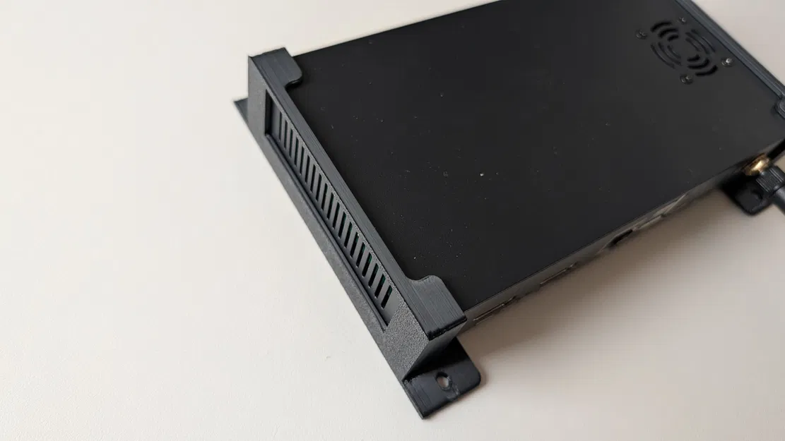 Giá treo tường cho case Raspberry Pi Compute Module 5 IO - Image 1