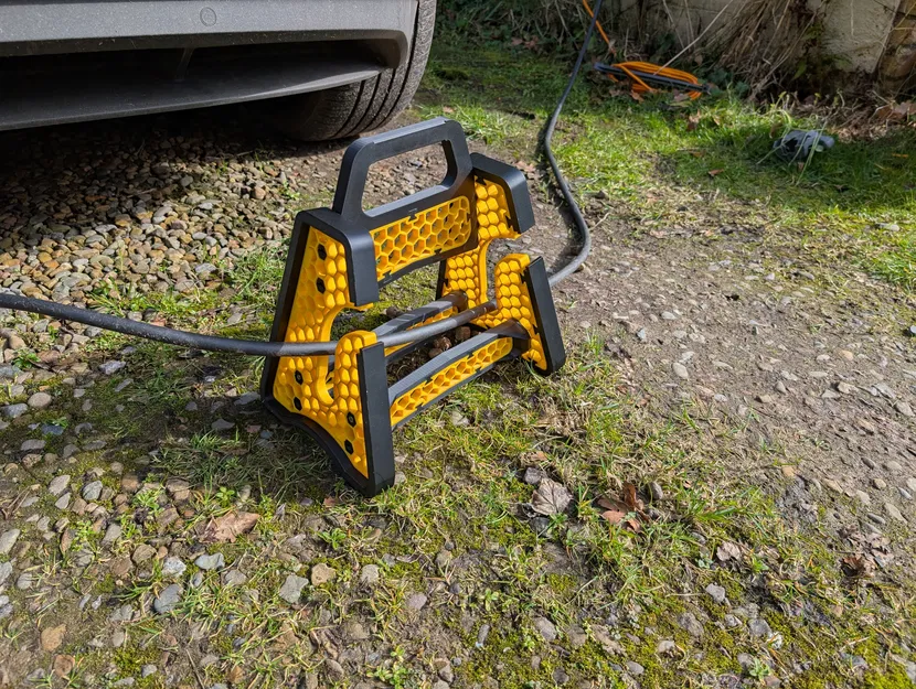 Tay cầm và giá treo cáp sạc xe điện (EV Cable handle and stand) - Image 1