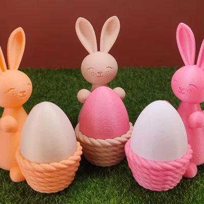 Chú thỏ dễ thương ôm bát trứng