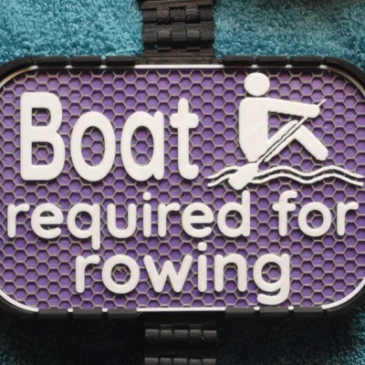 Bảng hiệu "Cần thuyền để chèo"