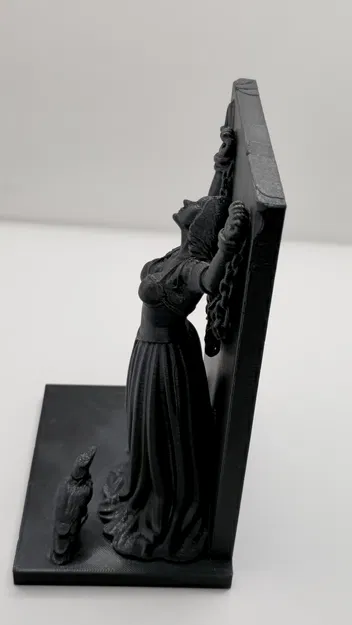 Chặn Sách Gothic U Tối - Tượng Nữ Nhân Bị Xiềng Xích Fantasy - Image 3